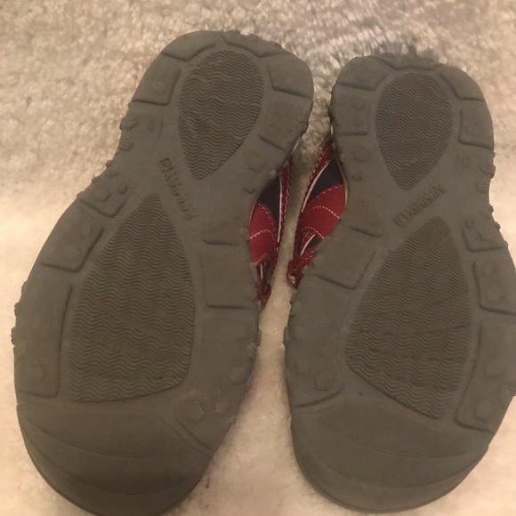 Little Kid/Girl Shoe/Sandal (Wet Tech Fish) - Picture 4 of 7